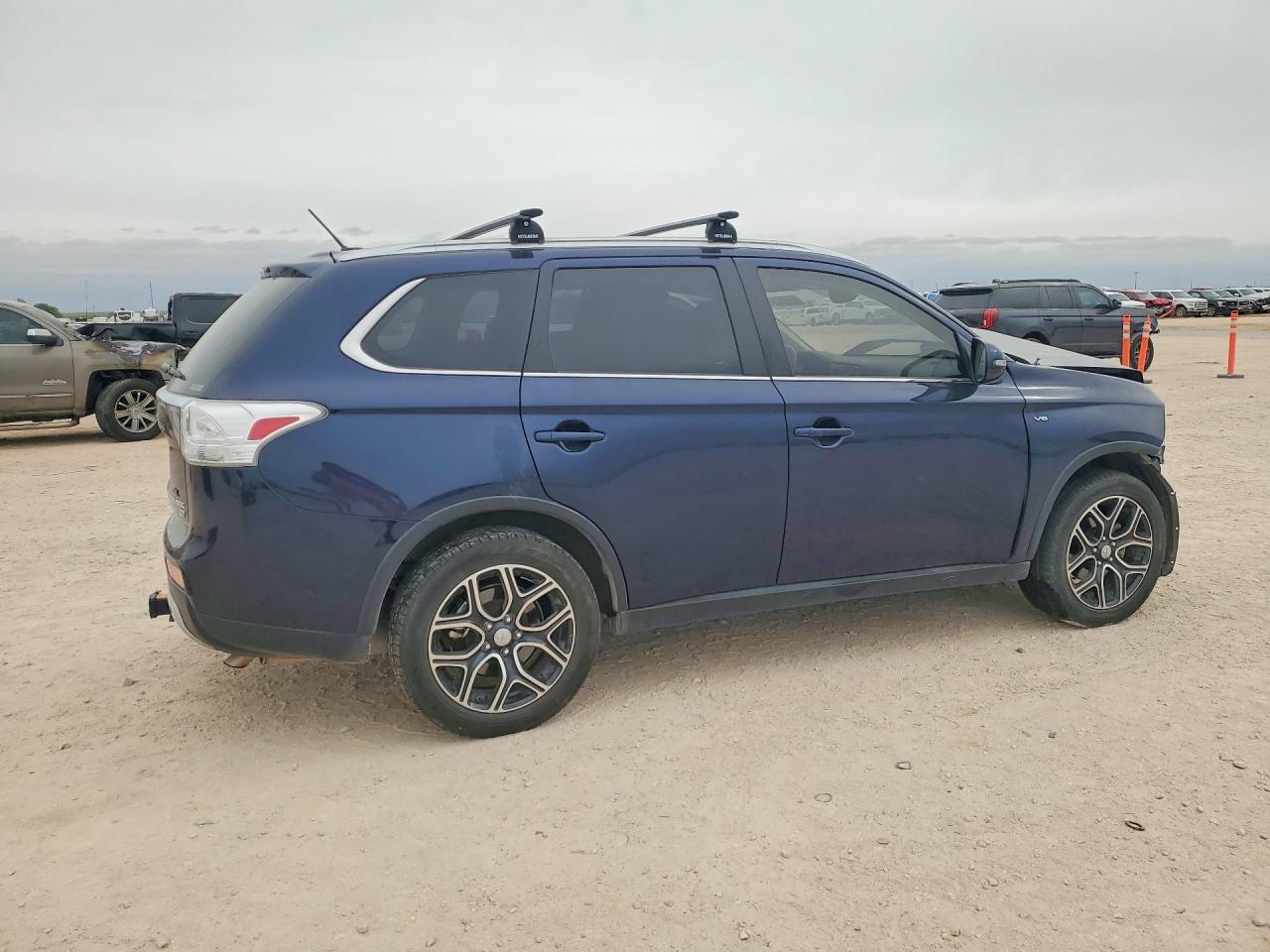 2015 MITSUBISHI OUTLANDER
