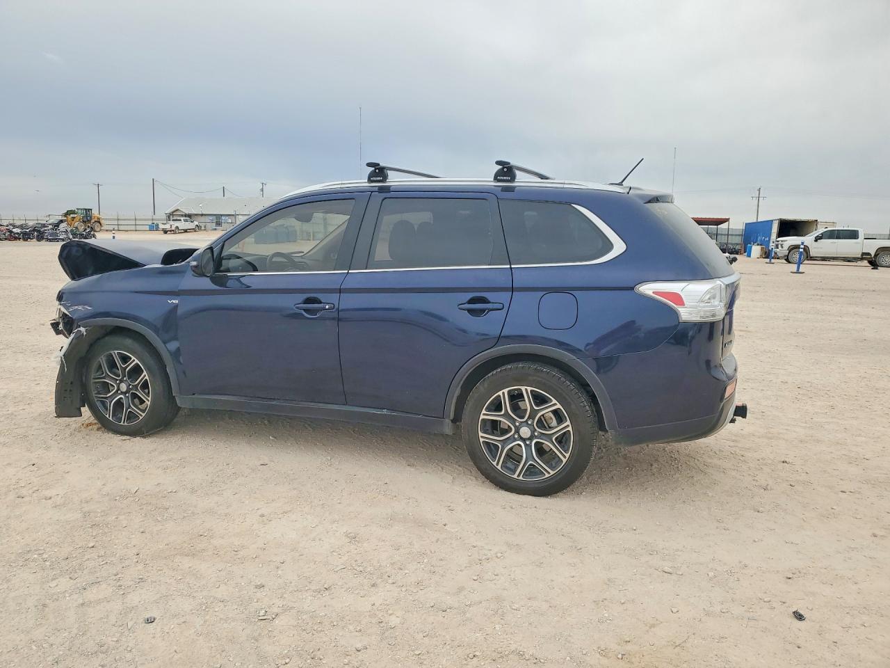 2015 MITSUBISHI OUTLANDER