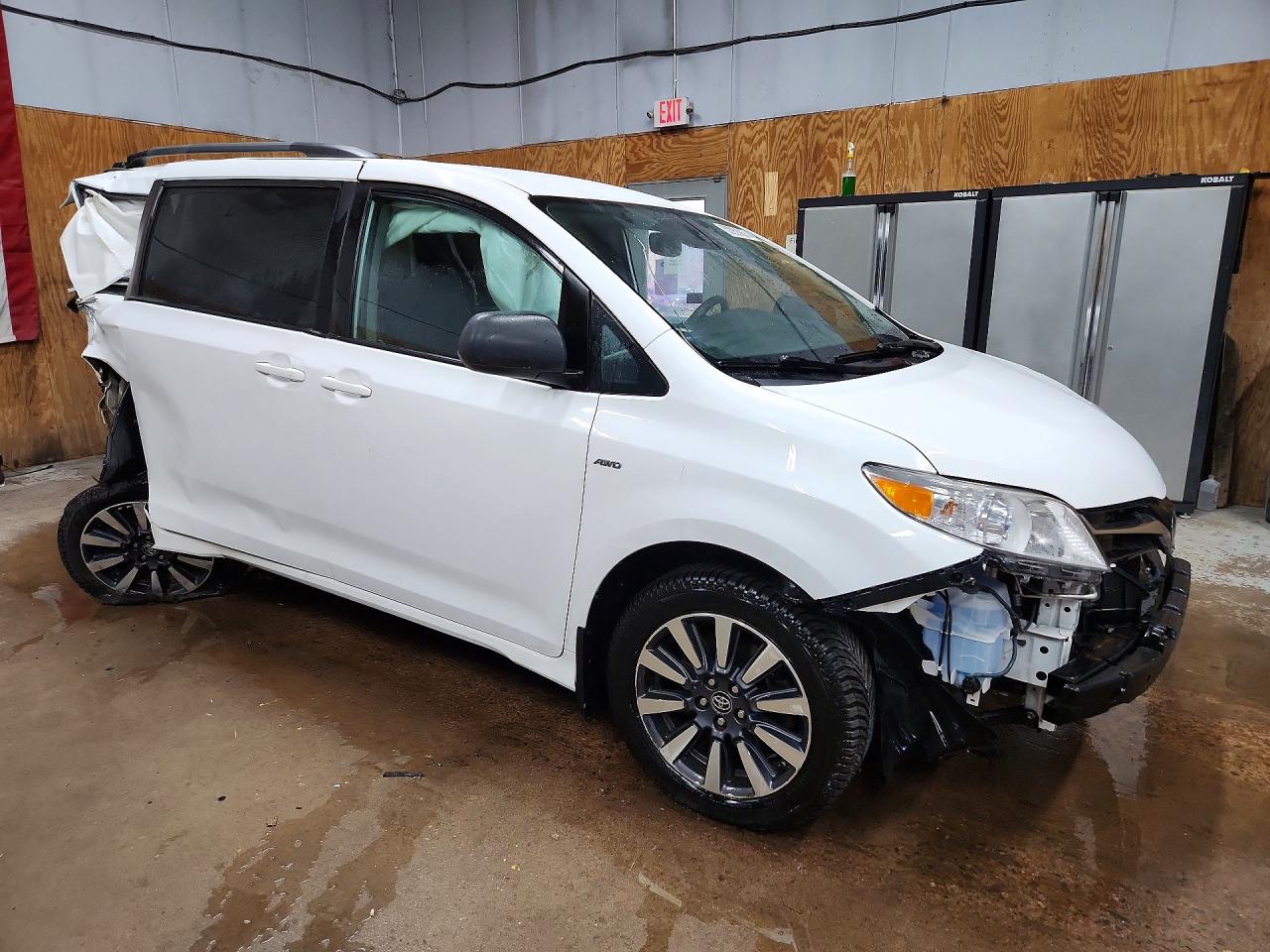 2020 TOYOTA SIENNA