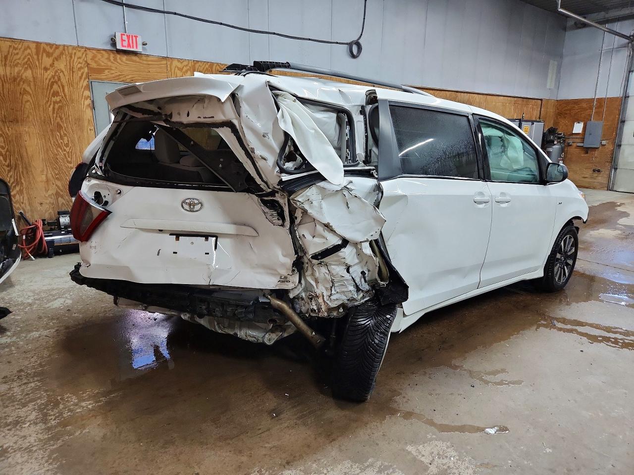 2020 TOYOTA SIENNA