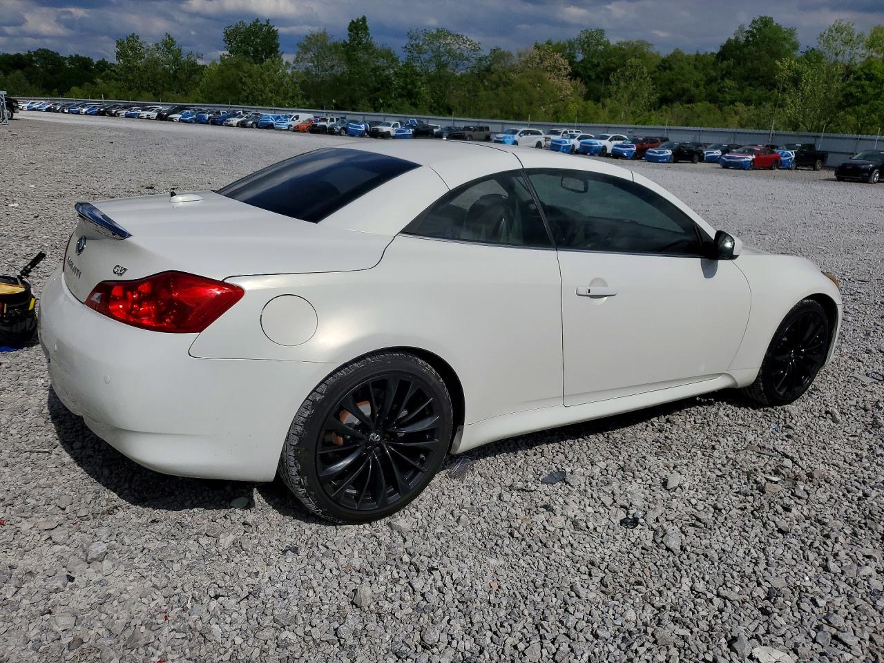 2012 INFINITI G37