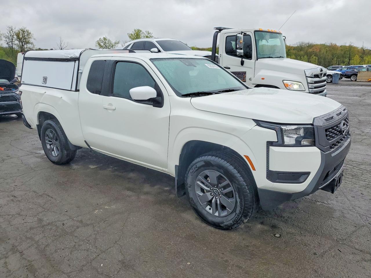 2025 NISSAN FRONTIER