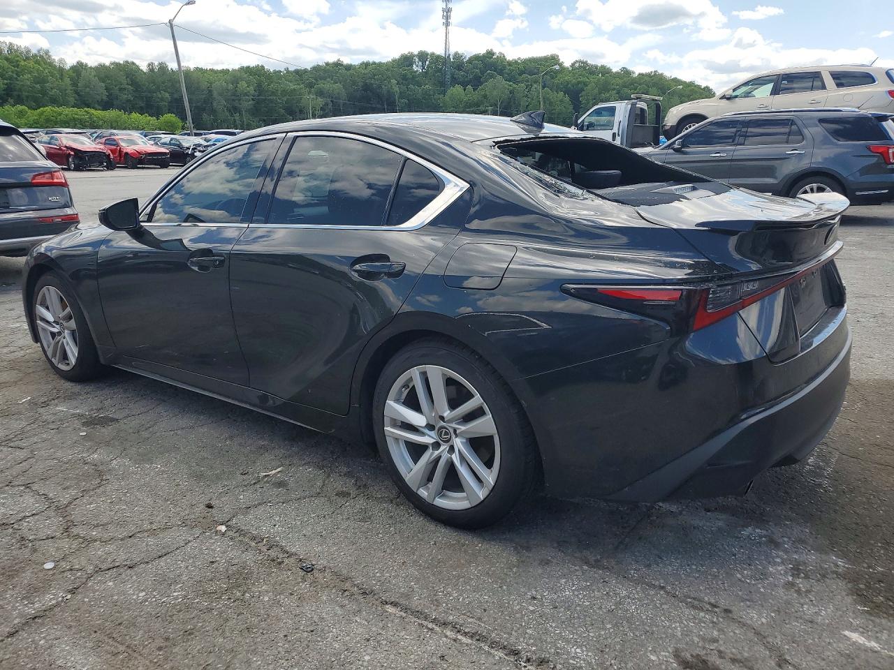 2021 LEXUS IS
