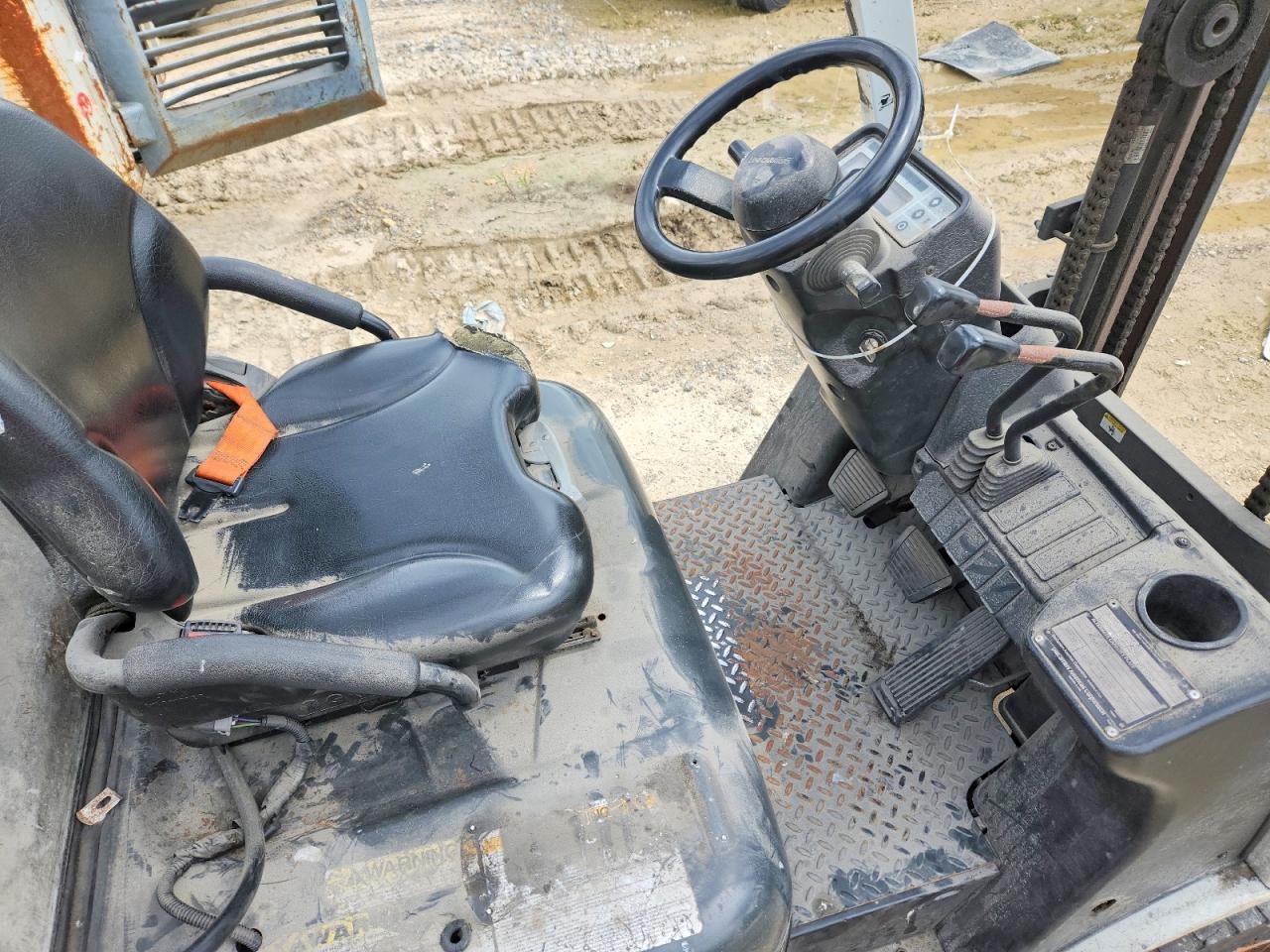 2015 UNICARIERS FORKLIFT