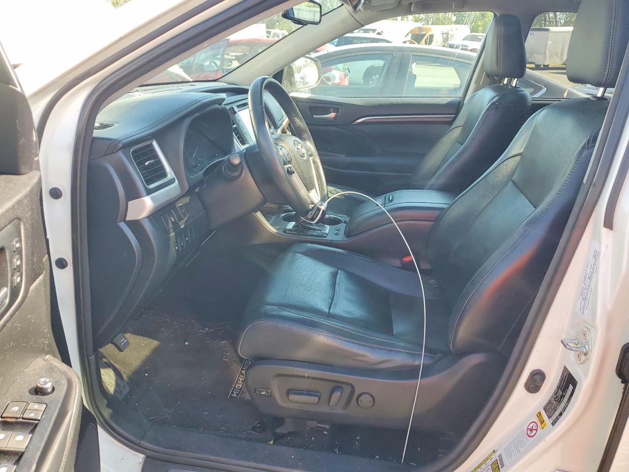 2015 TOYOTA HIGHLANDER