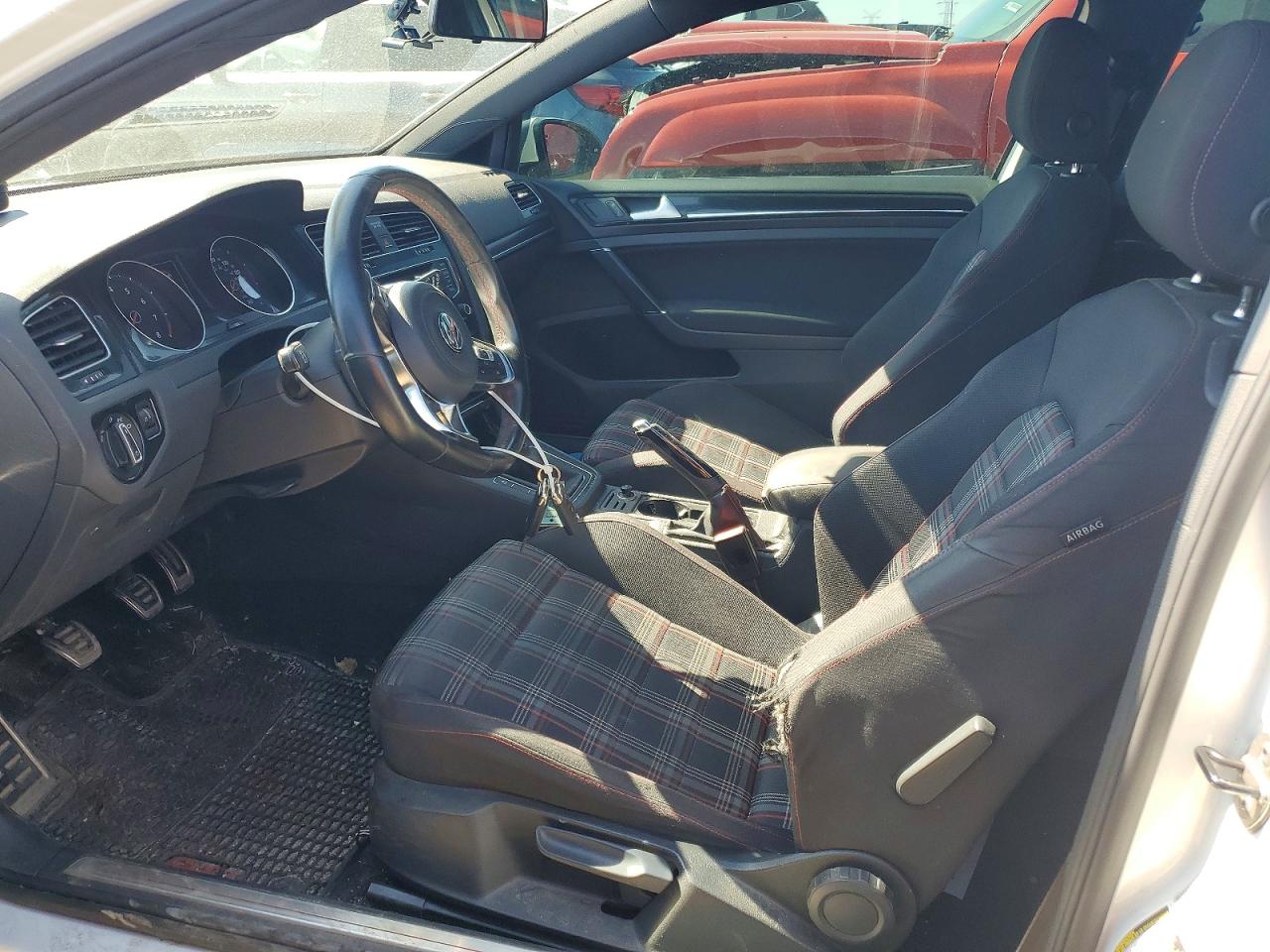 2015 VOLKSWAGEN GTI