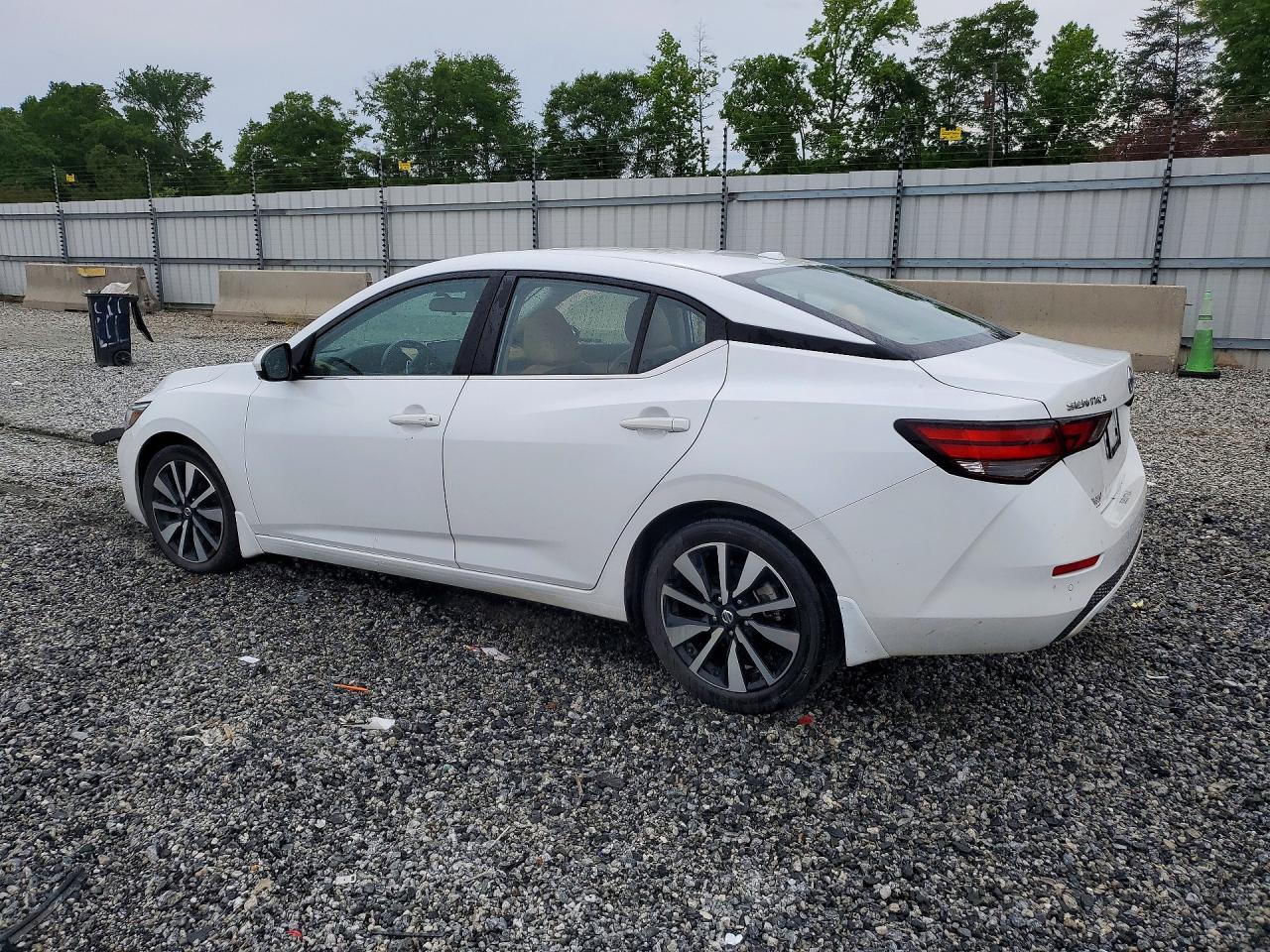 2022 NISSAN SENTRA