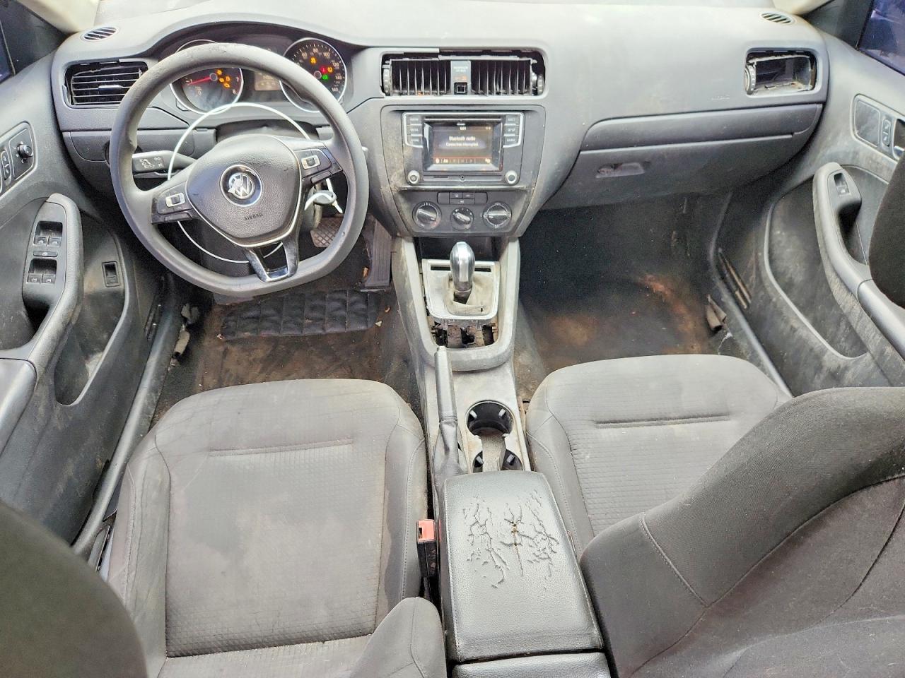 2016 VOLKSWAGEN JETTA