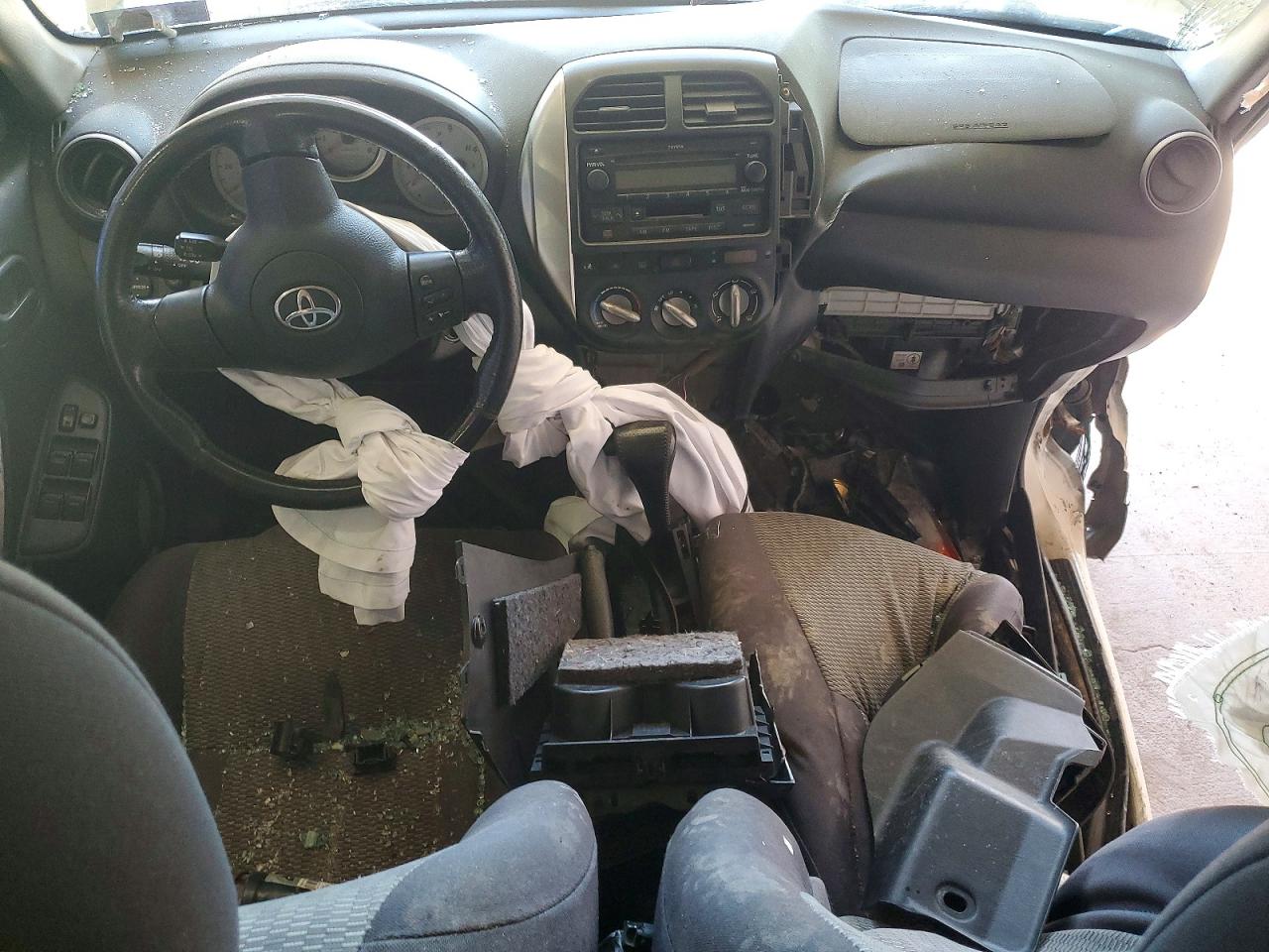 2005 TOYOTA RAV4 BASE
