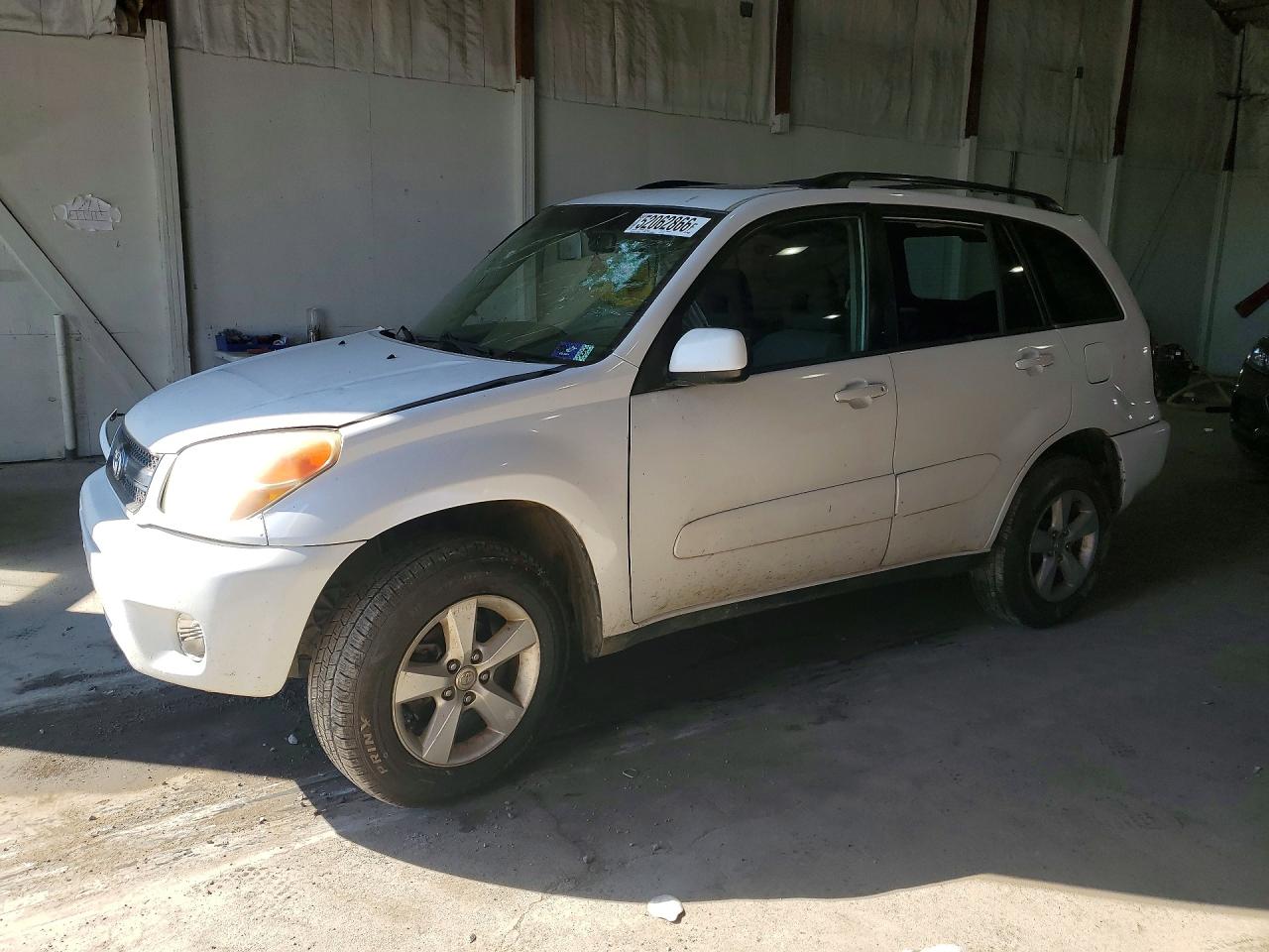 2005 TOYOTA RAV4 BASE