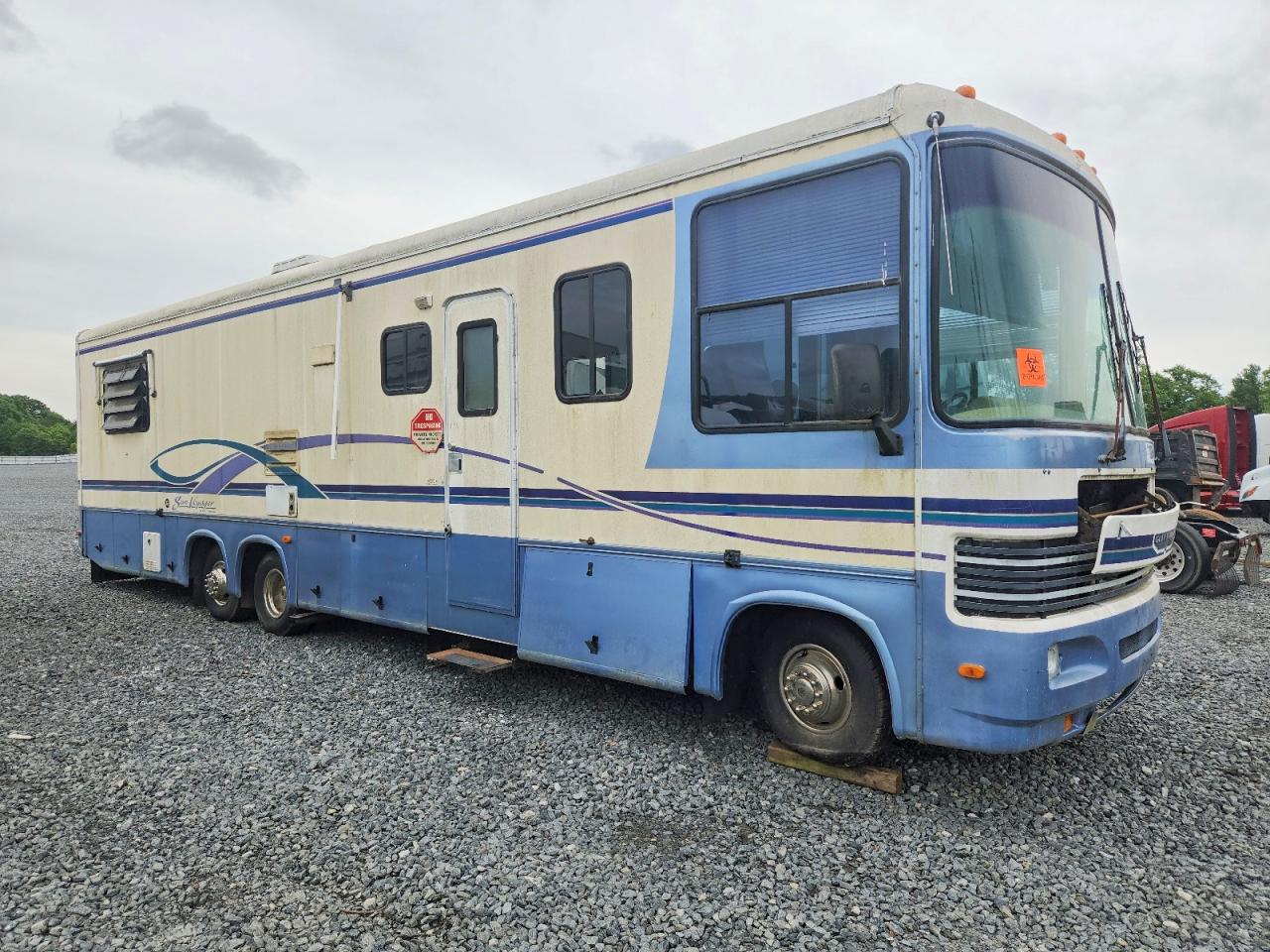 1997 FORD F530