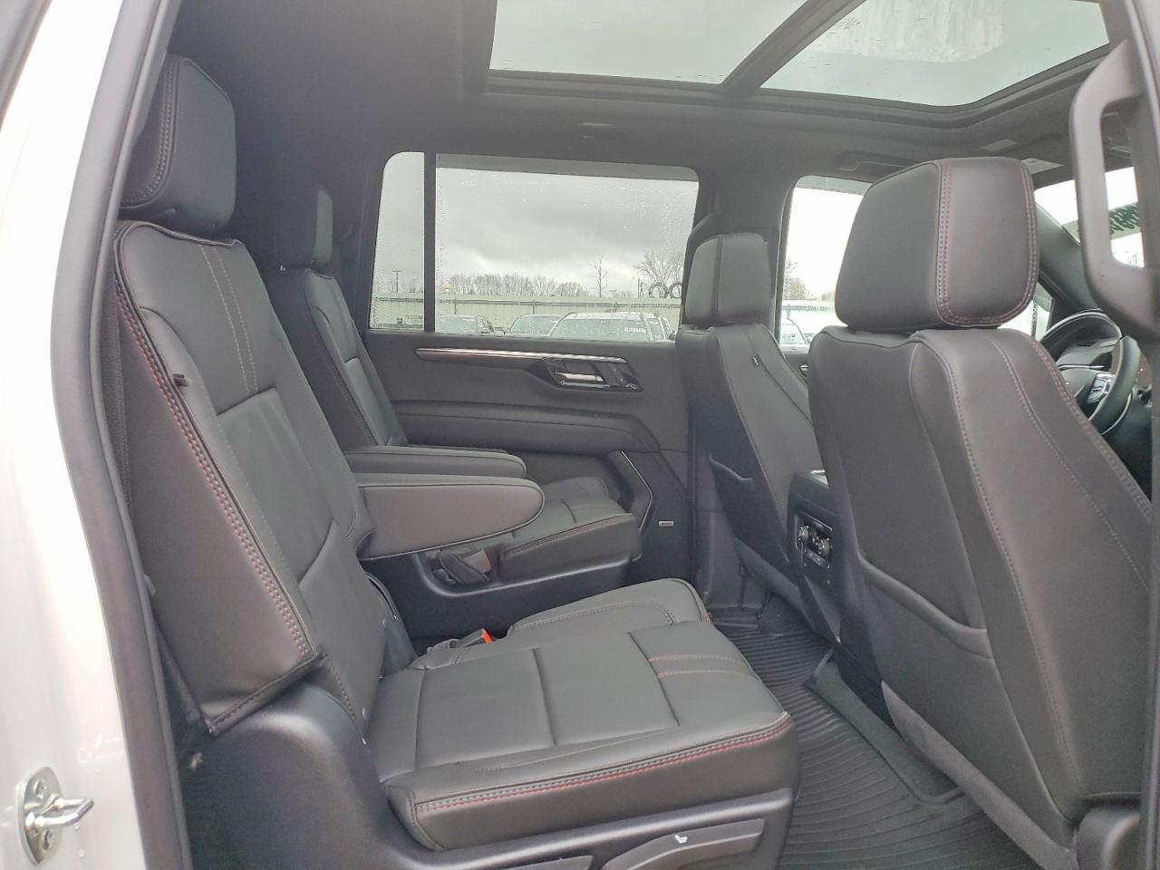 2025 CHEVROLET SUBURBAN