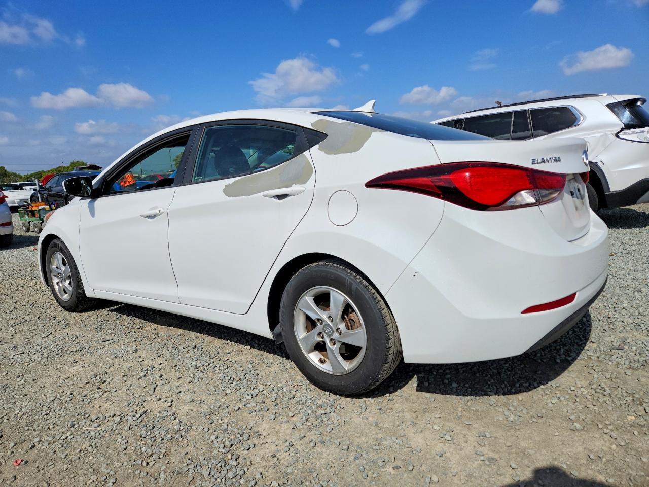 2015 HYUNDAI ELANTRA