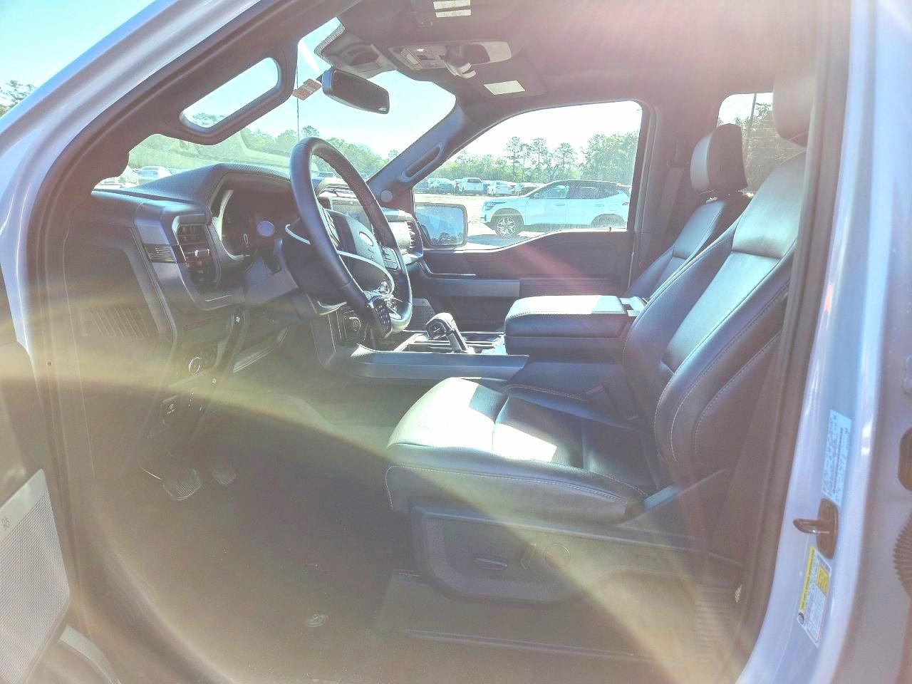 2025 FORD F150