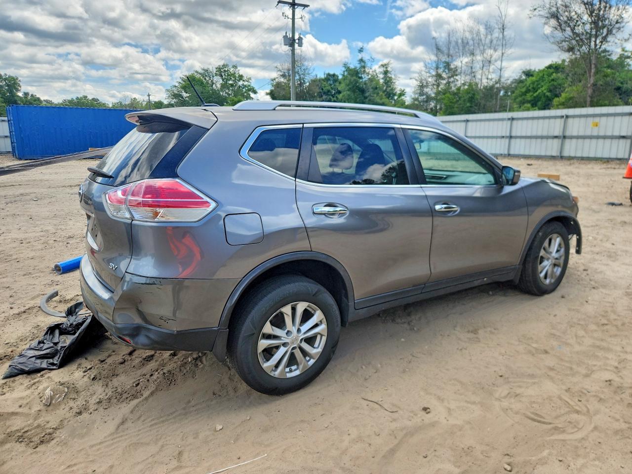 2016 NISSAN ROGUE