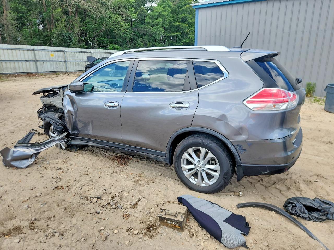 2016 NISSAN ROGUE