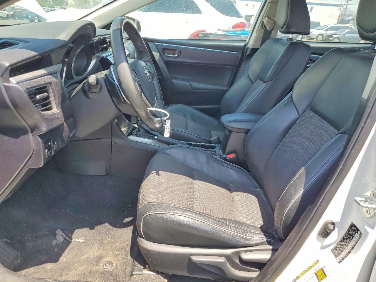 2015 TOYOTA COROLLA