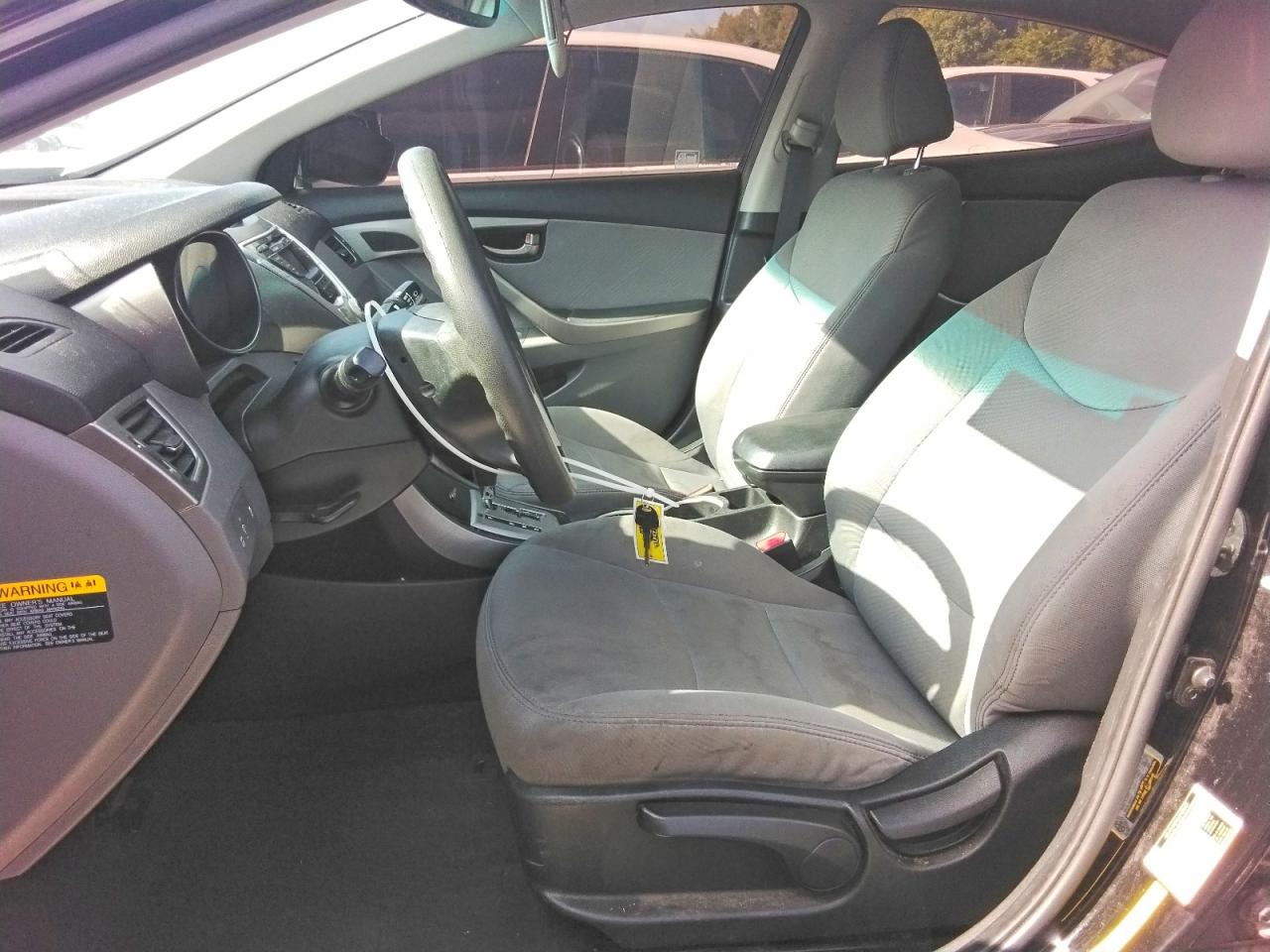 2012 HYUNDAI ELANTRA