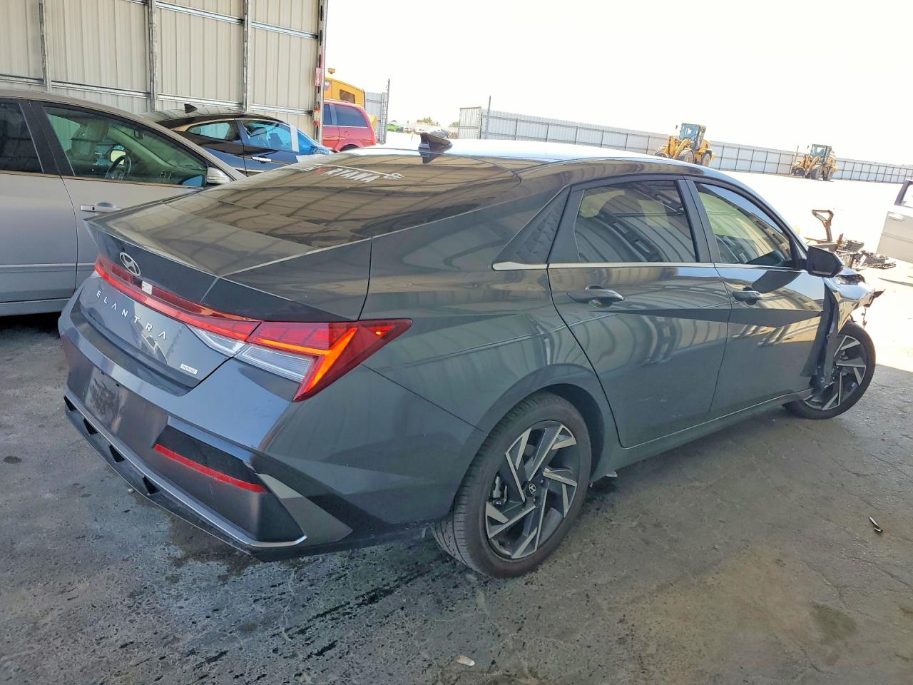 2025 HYUNDAI ELANTRA