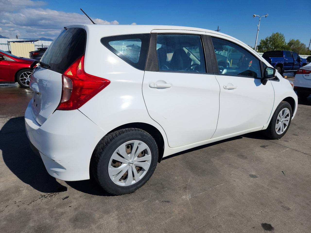 2019 NISSAN VERSA