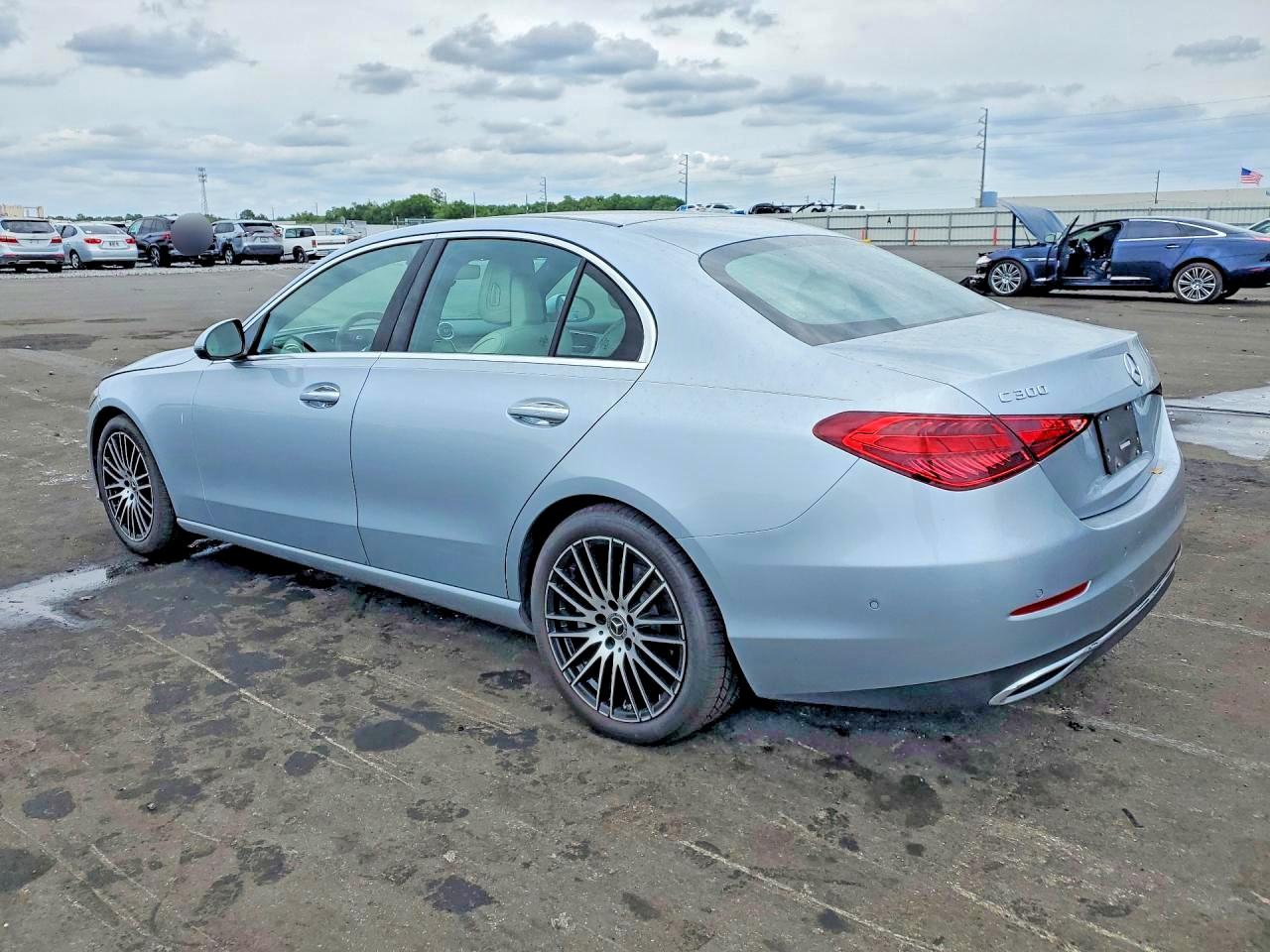 2022 MERCEDES-BENZ C-CLASS