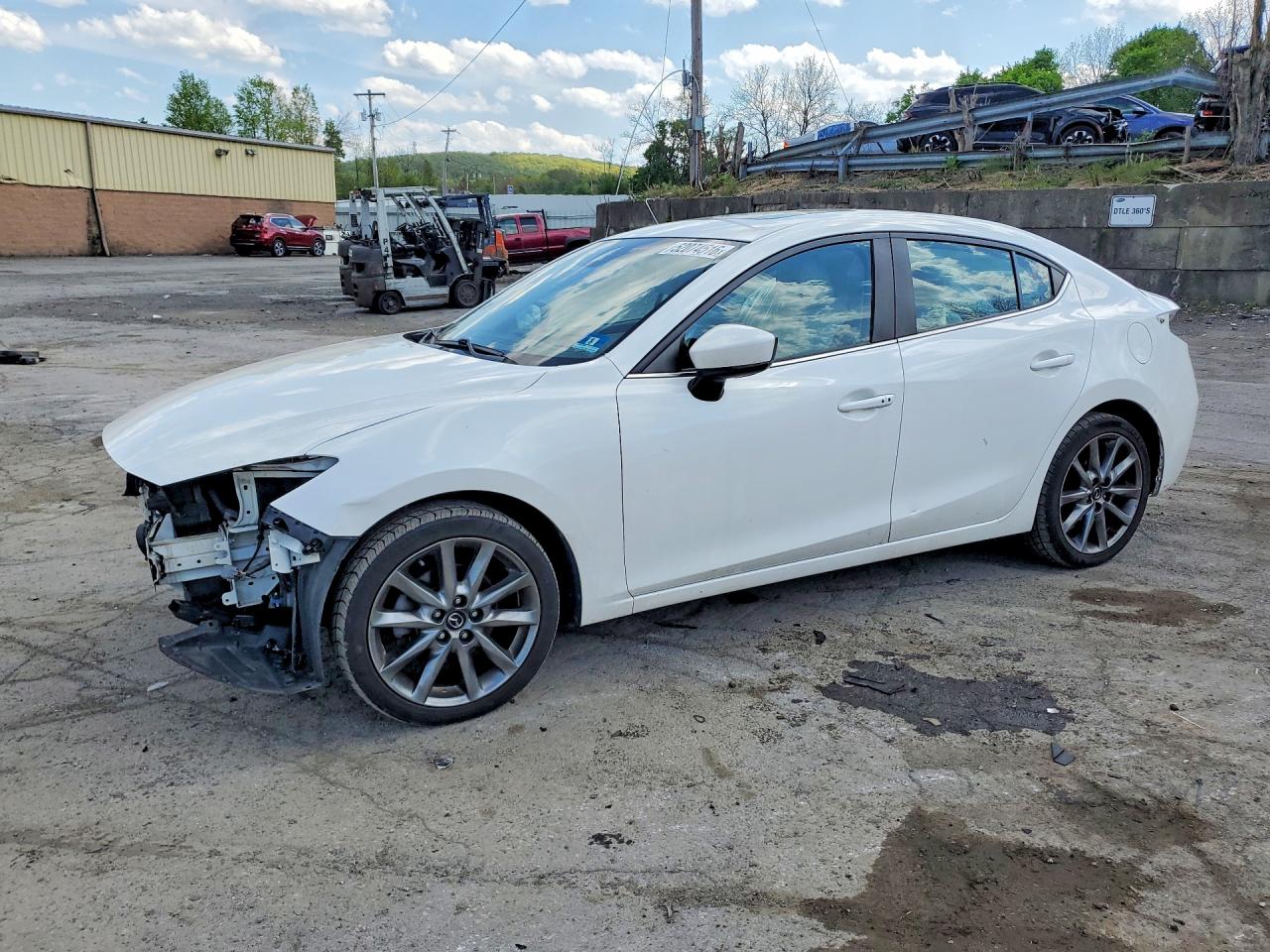 2018 MAZDA 3