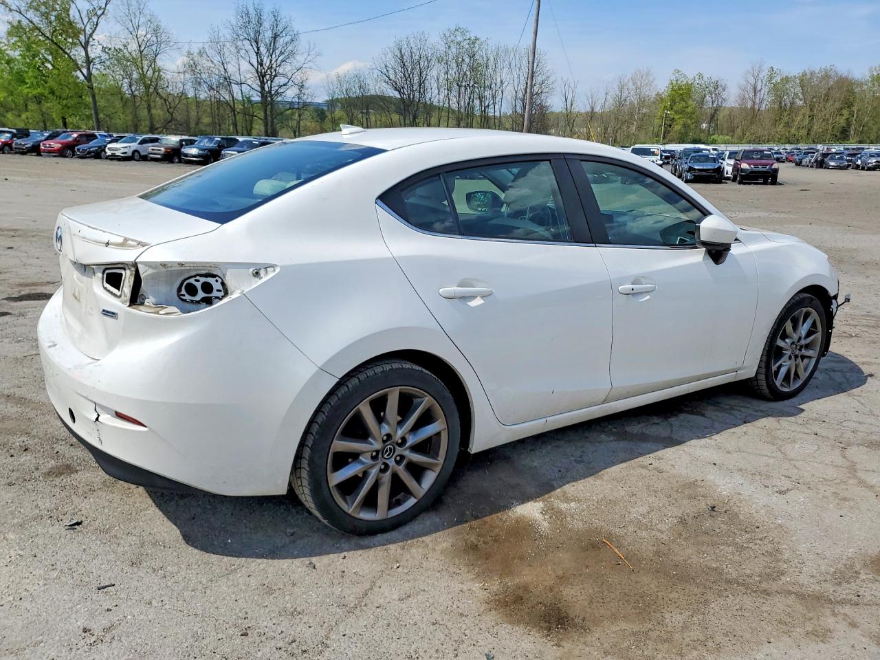 2018 MAZDA 3