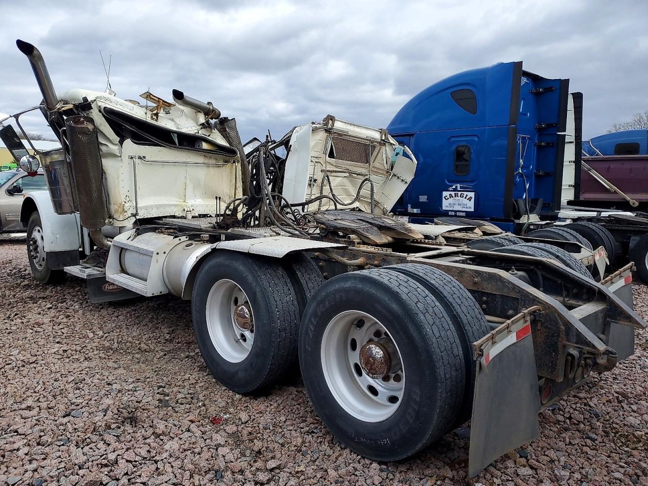 2006 PETERBILT 379