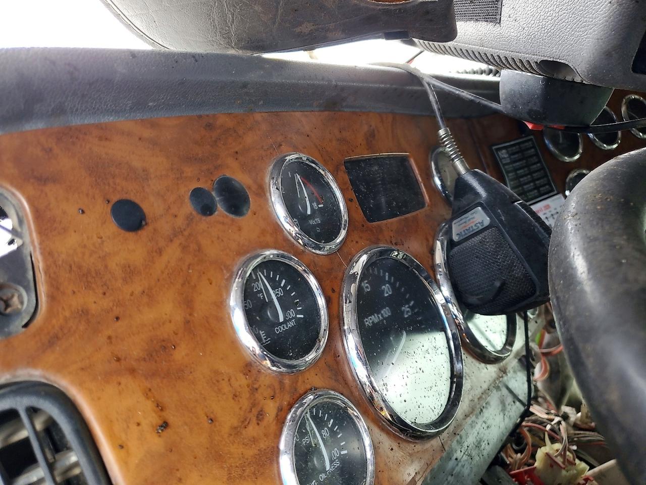 2006 PETERBILT 379