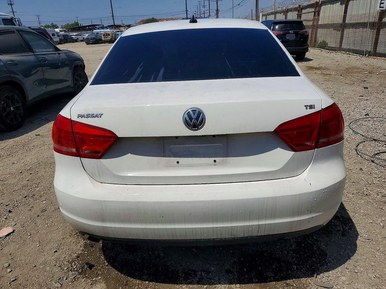2015 VOLKSWAGEN PASSAT