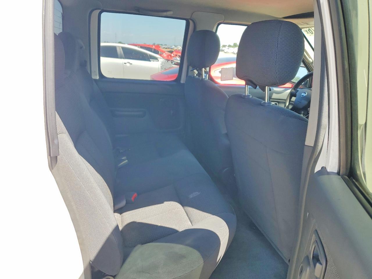 2004 NISSAN FRONTIER