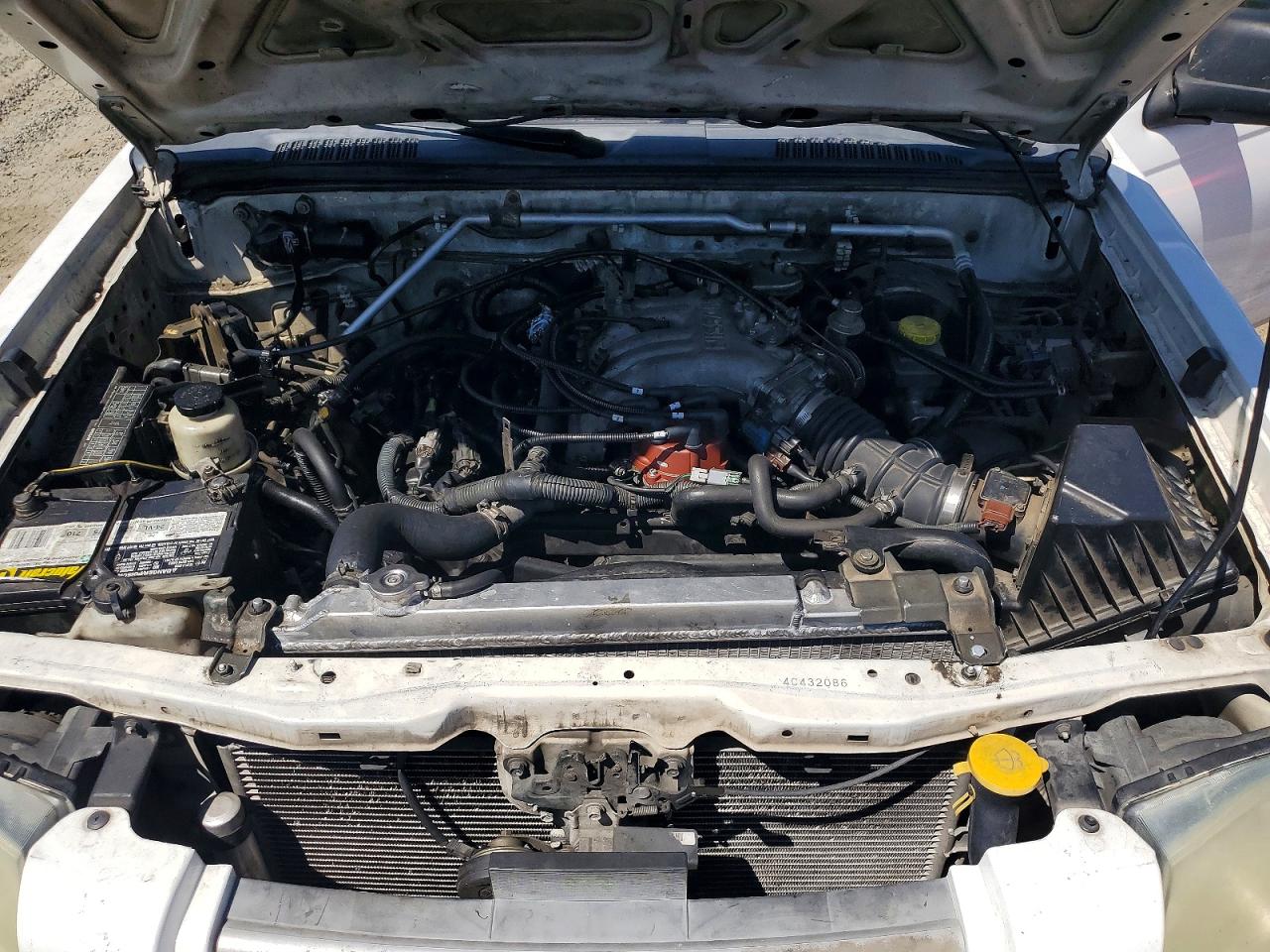 2004 NISSAN FRONTIER