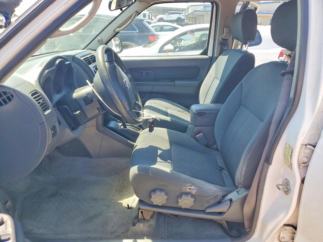 2004 NISSAN FRONTIER