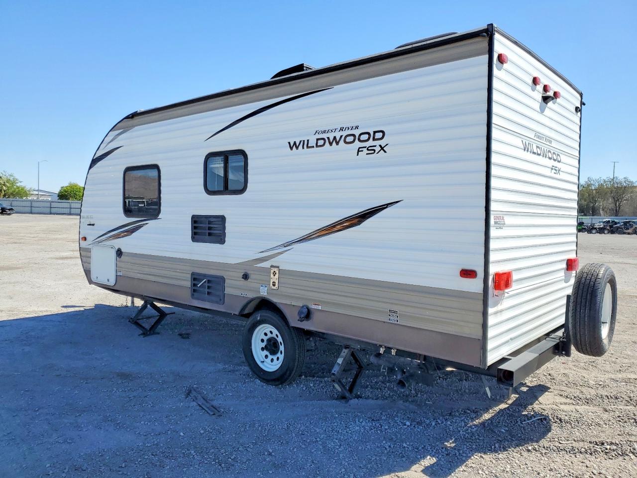 2019 FOREST RIVER WILDWOOD 1