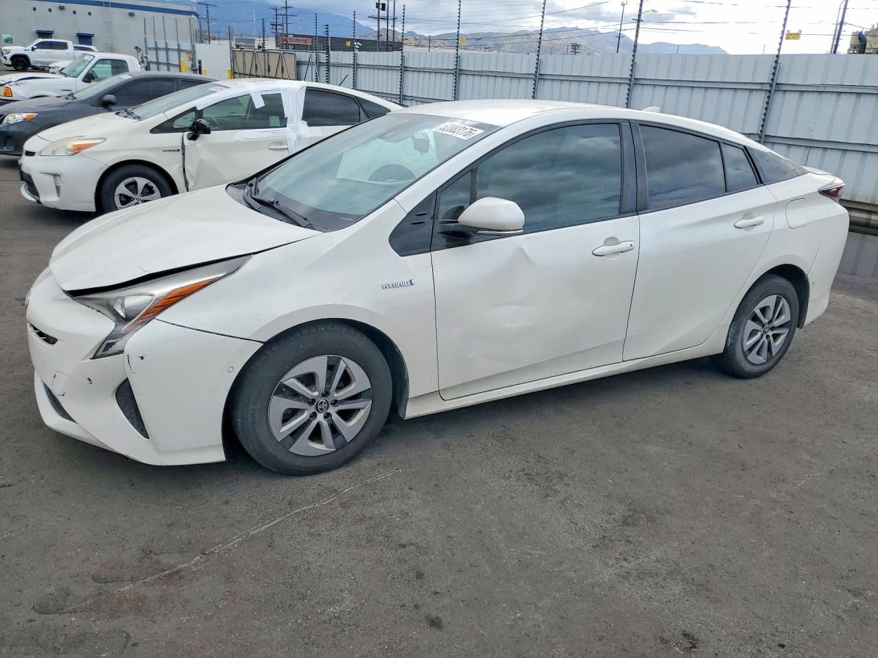 2017 TOYOTA PRIUS