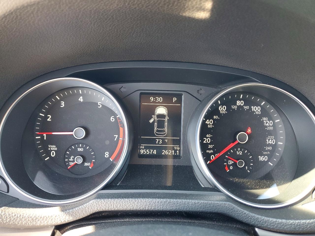 2016 VOLKSWAGEN PASSAT
