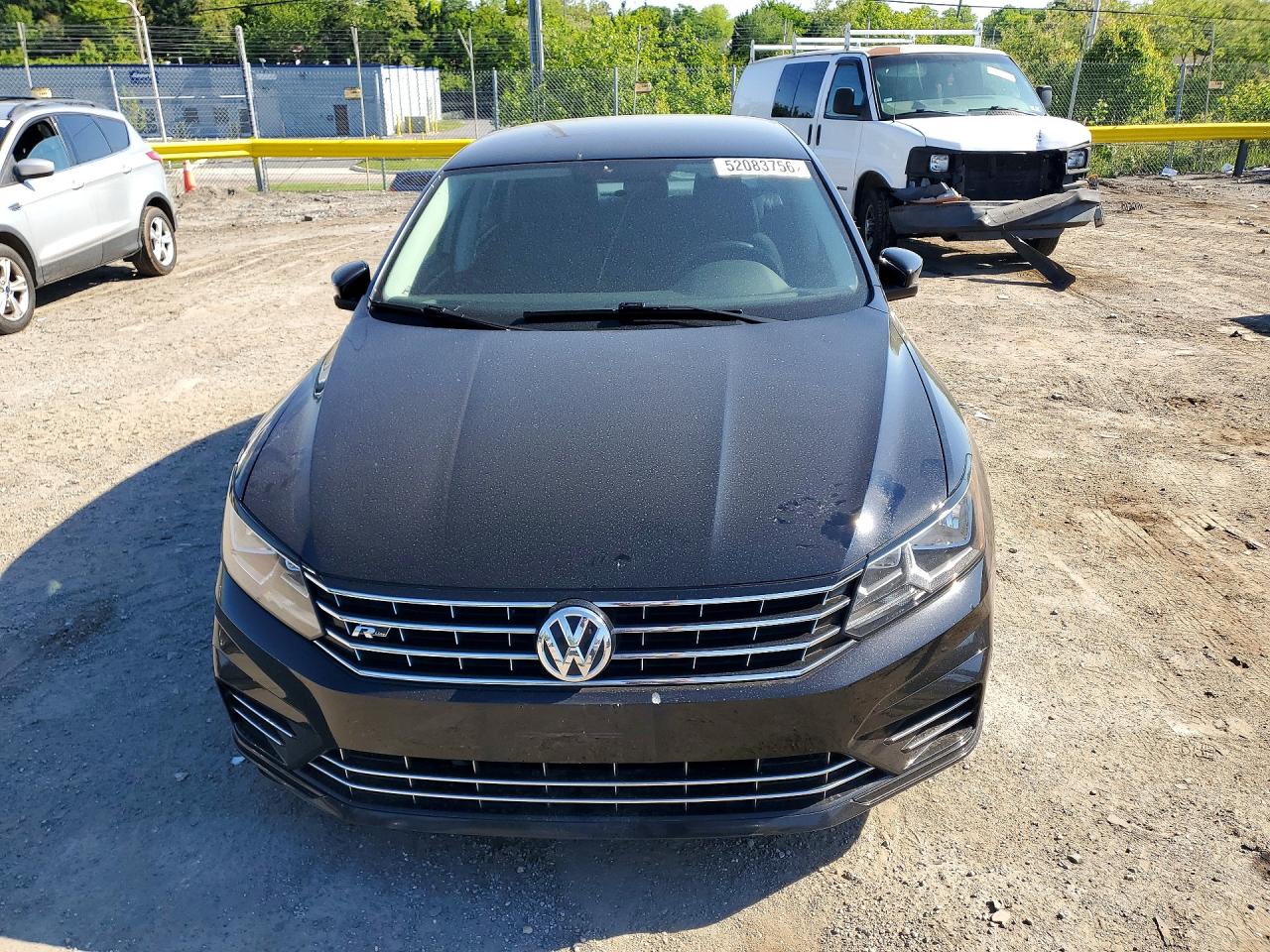 2016 VOLKSWAGEN PASSAT