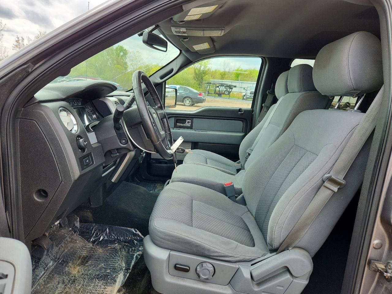 2014 FORD F150
