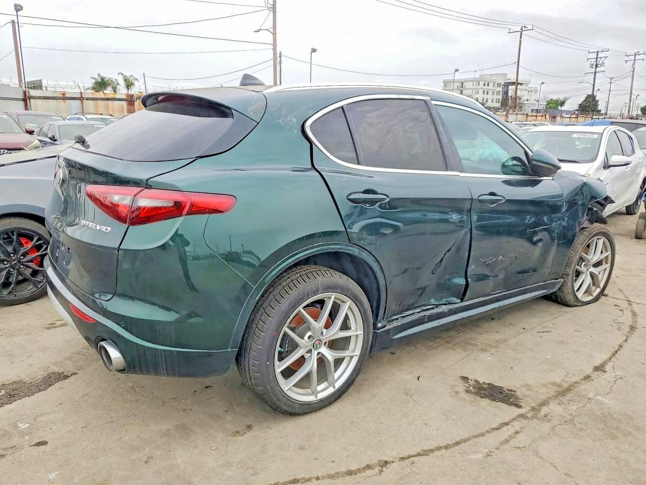 2021 ALFA ROMEO STELVIO