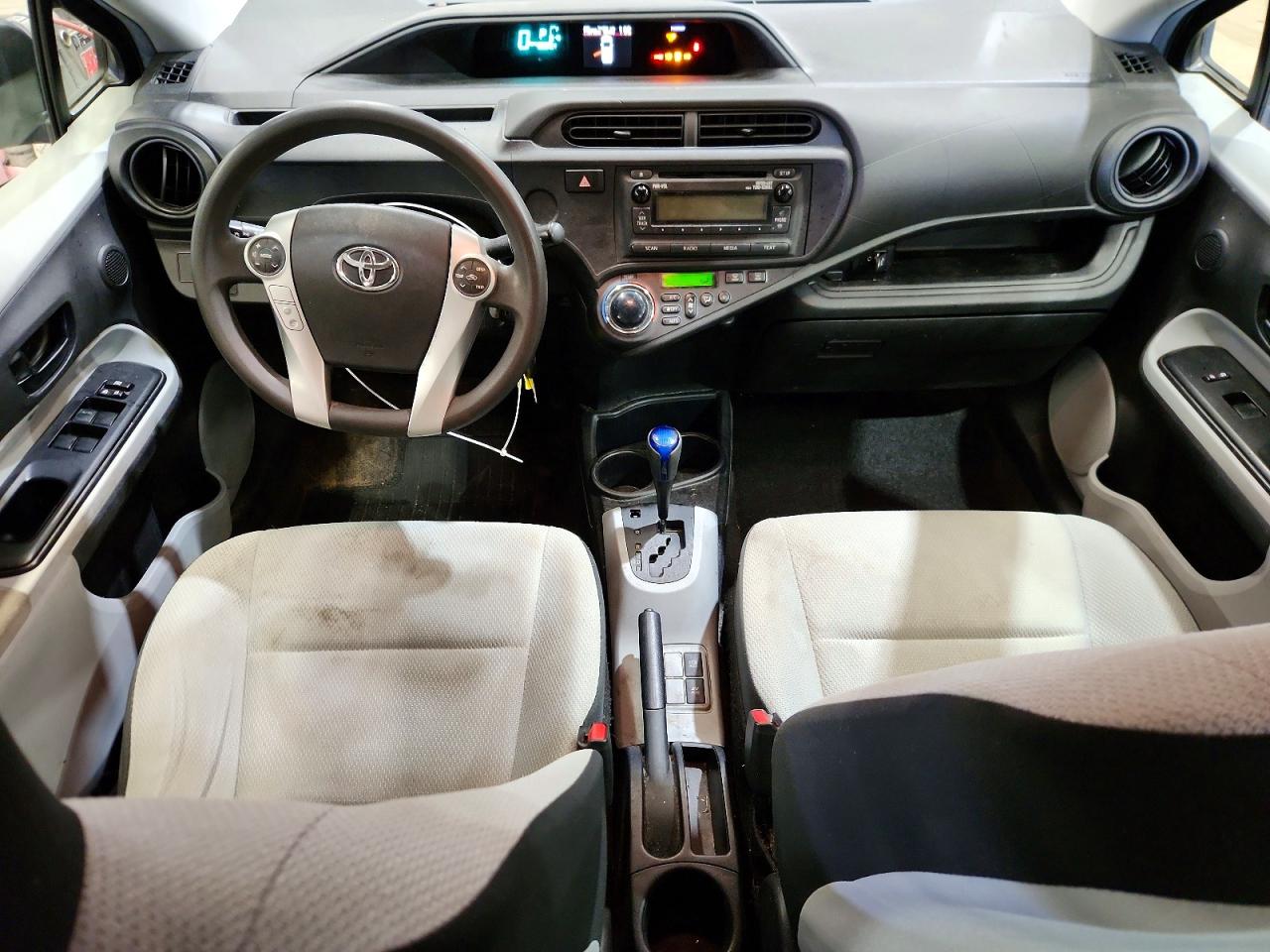 2013 TOYOTA PRIUS