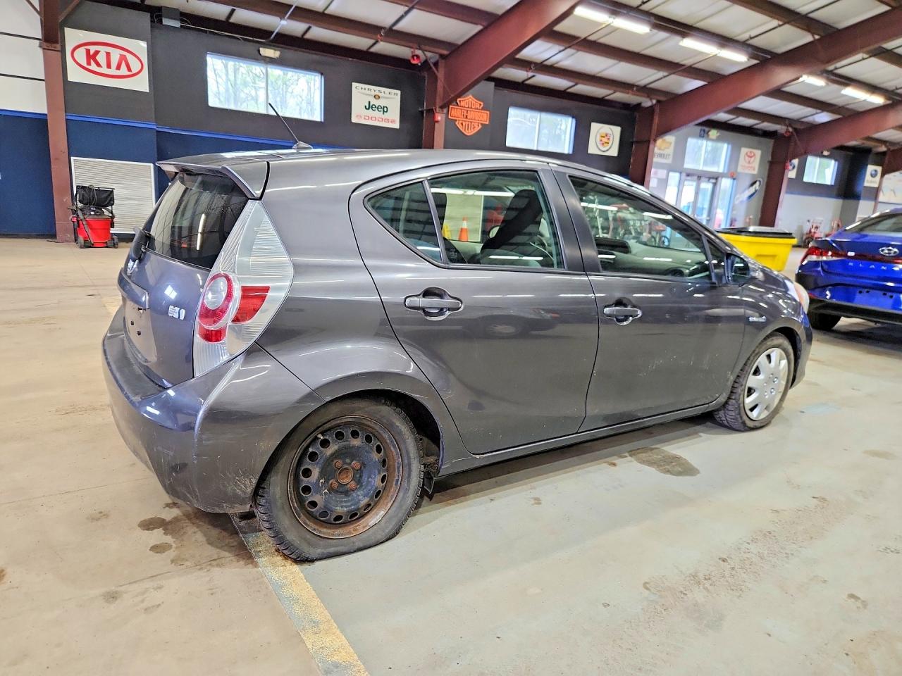 2013 TOYOTA PRIUS