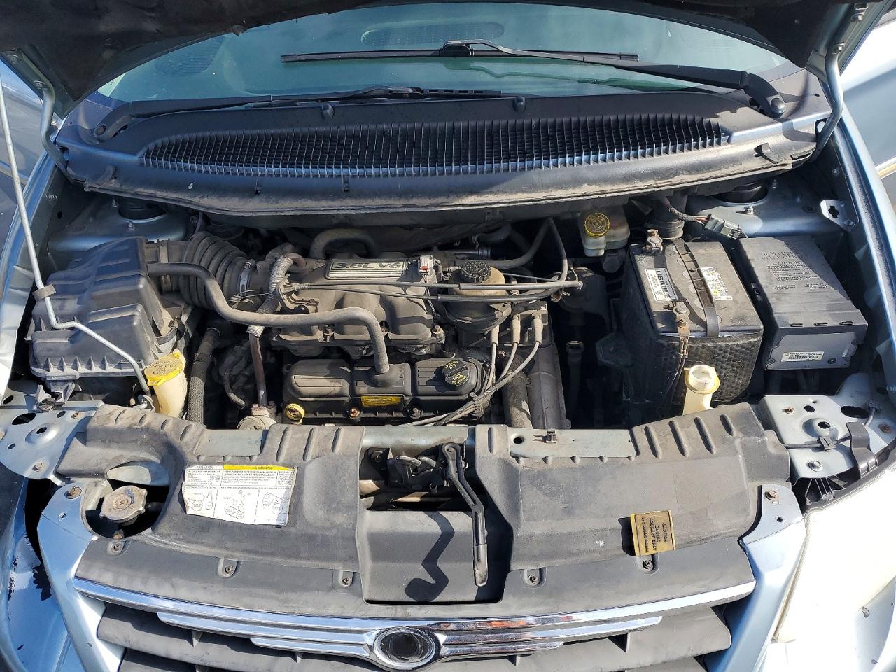 2005 CHRYSLER MINIVAN
