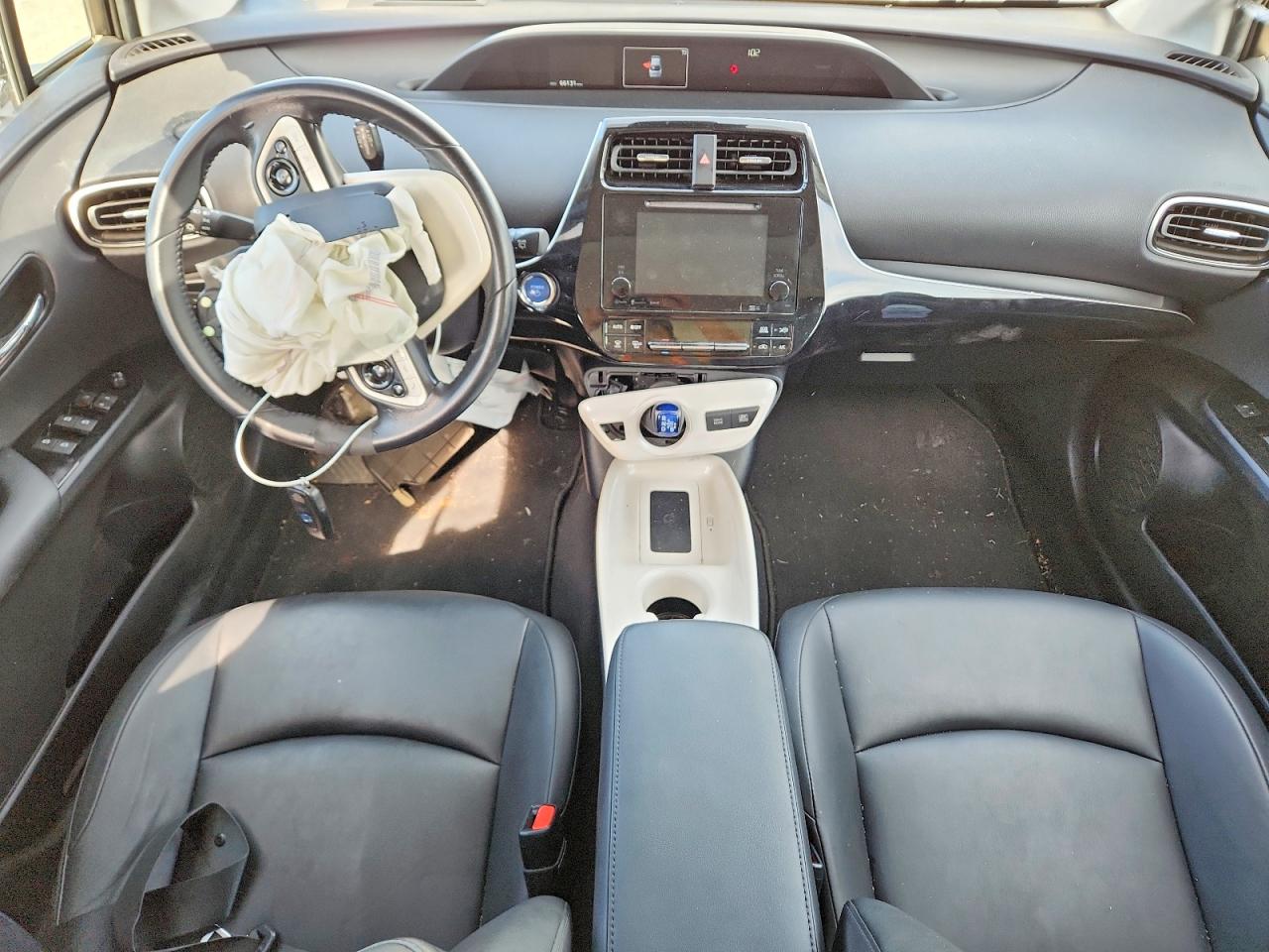 2016 TOYOTA PRIUS