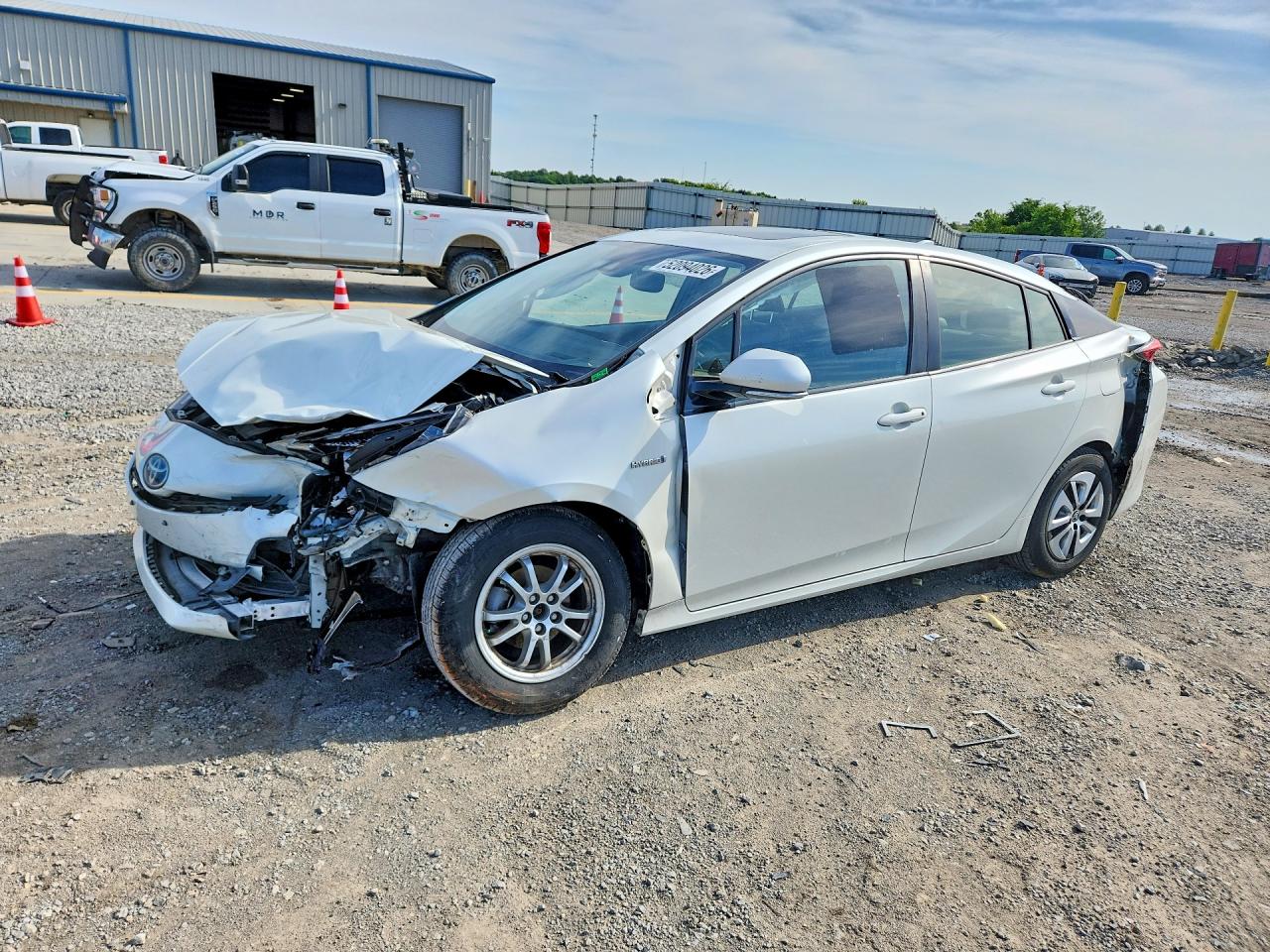 2016 TOYOTA PRIUS