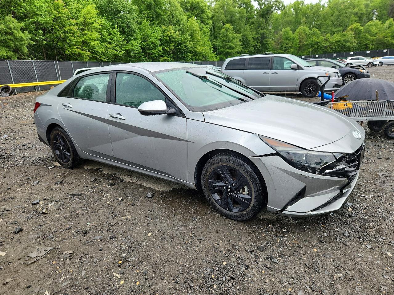 2022 HYUNDAI ELANTRA