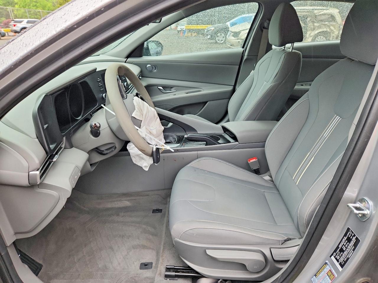 2022 HYUNDAI ELANTRA