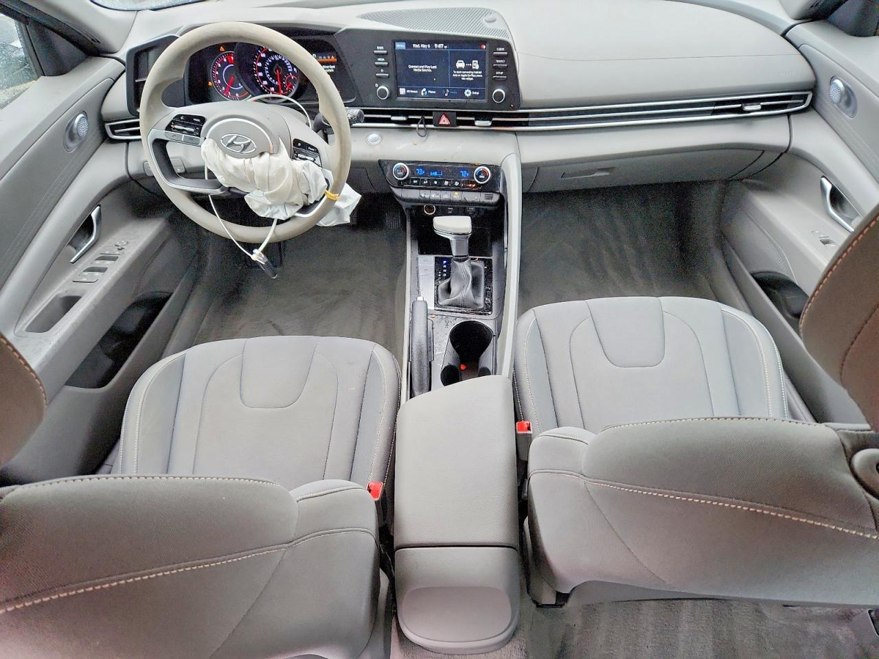 2022 HYUNDAI ELANTRA