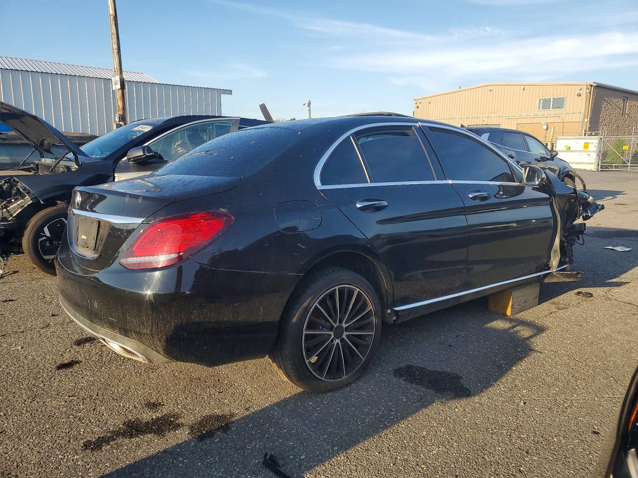 2021 MERCEDES-BENZ C-CLASS