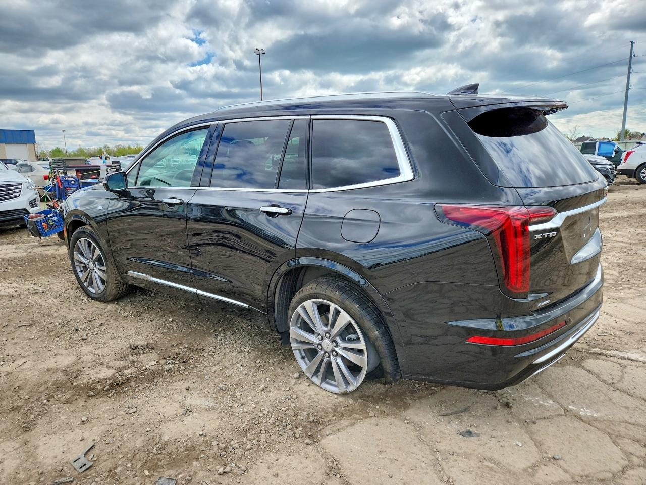 2025 CADILLAC XT6