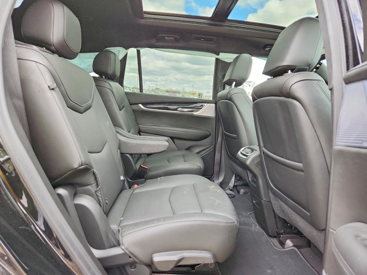 2025 CADILLAC XT6